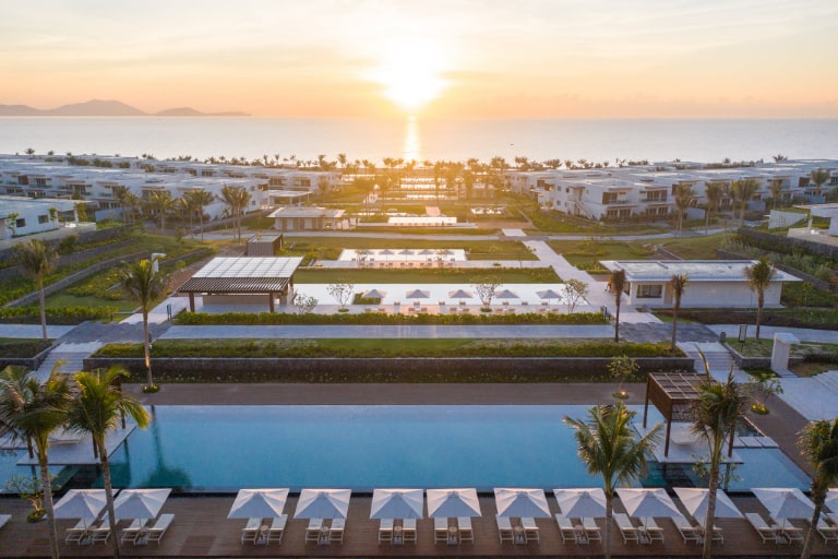 Review Resort Alma Cam Ranh | Thiên Đường Nghỉ Dưỡng Giữa Vịnh Biển Xanh