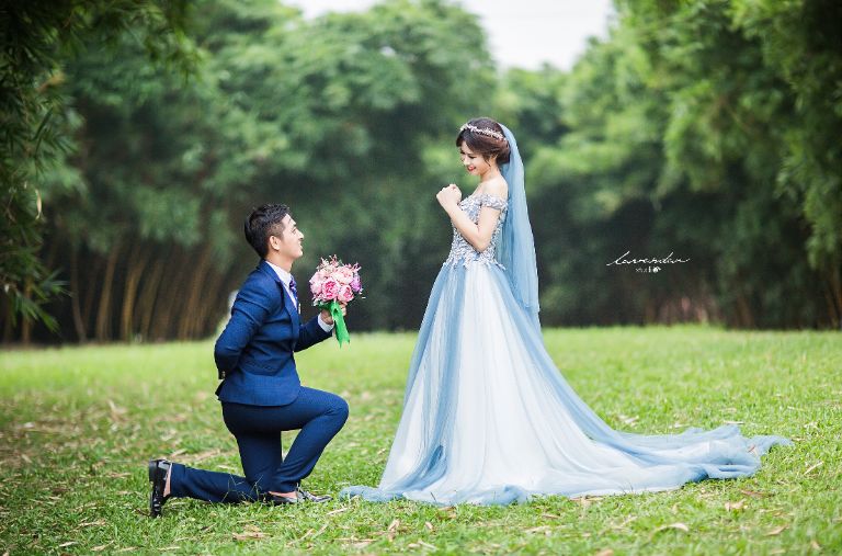 Chụp ảnh cưới tại công viên Yên Sở