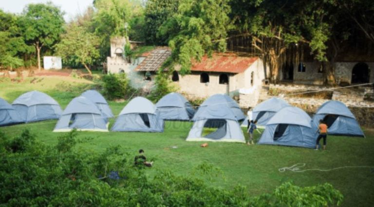 Thuê lều trại
