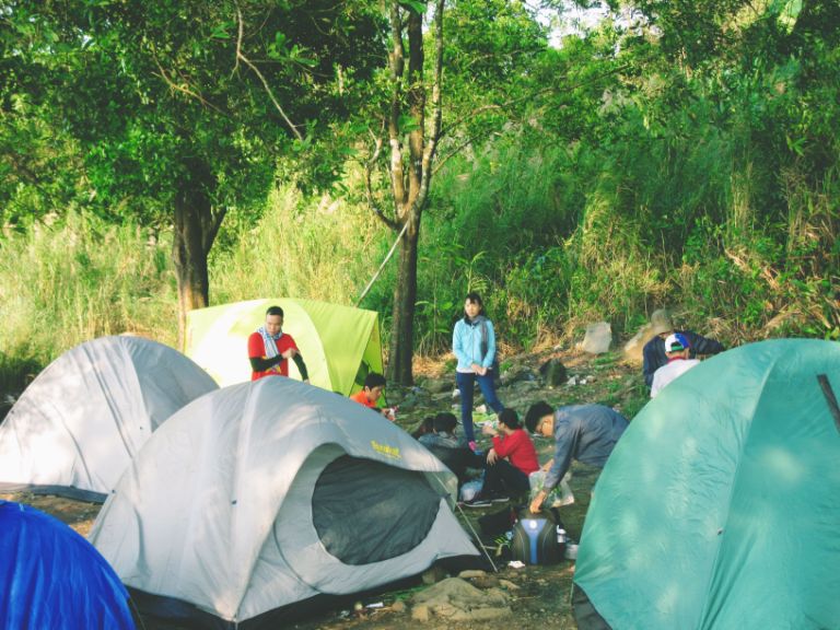 Cắm trại núi Bà Đen gần Sài Gòn