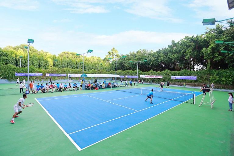 Sân tennis đạt tiêu chuẩn quốc tế