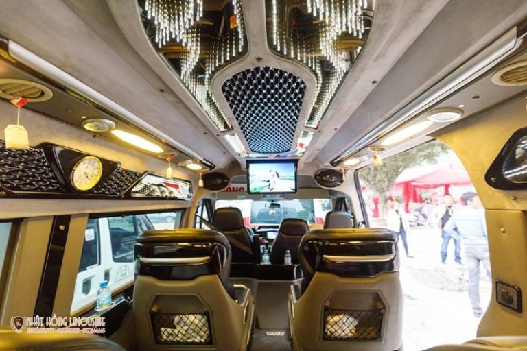 xe limousine Nhật Hồng