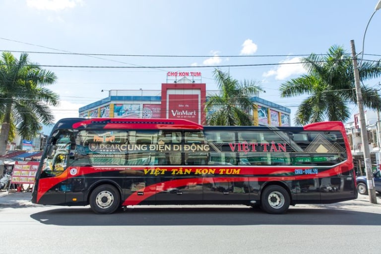 xe limousine Đà Nẵng - Kon Tum