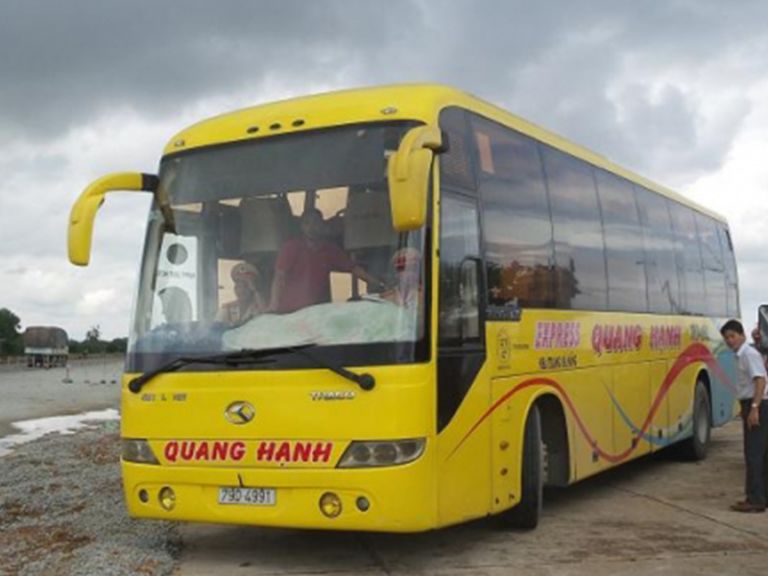 Xe Quang Hạnh - Xe limousine Nha Trang Đà Nẵng