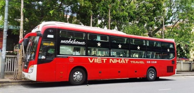 Việt Nhật - Vé xe Limousine Nha Trang đi Sài Gòn giá rẻ