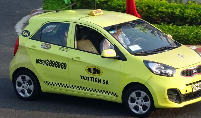 Xe taxi Tiên Sa