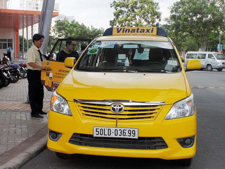 Xe taxi sân bay Tân Sơn Nhất Vinataxi