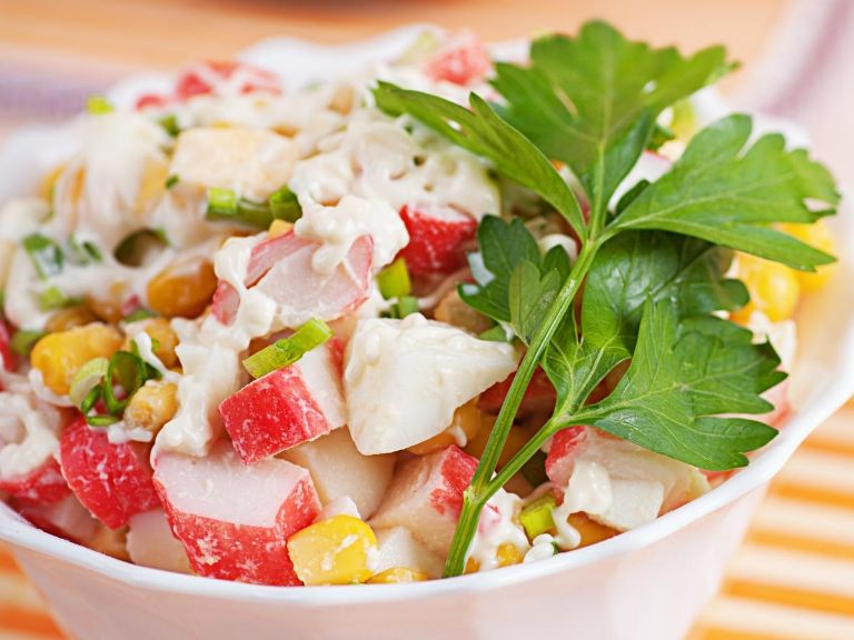 Salad, món ăn giải nhiệt ngày hè, phù hợp với mọi lứa tuổi.