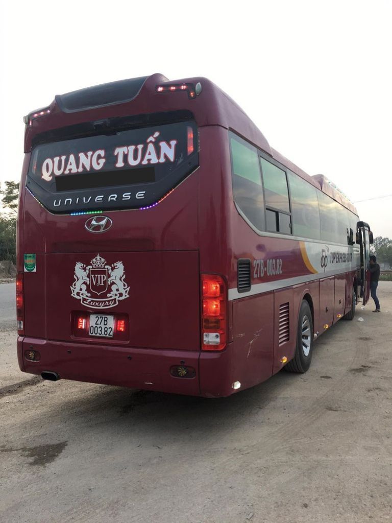Xe khách Quang Tuấn