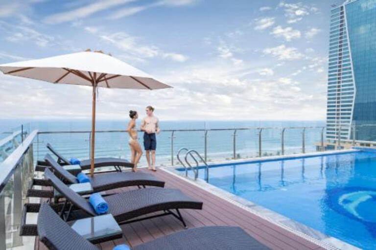 Khách sạn Sunny Ocean Hotel  & Spa