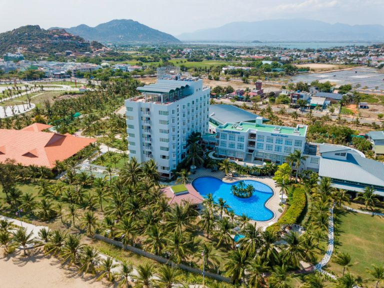Khách Sạn Sài Gòn Ninh Chữ.