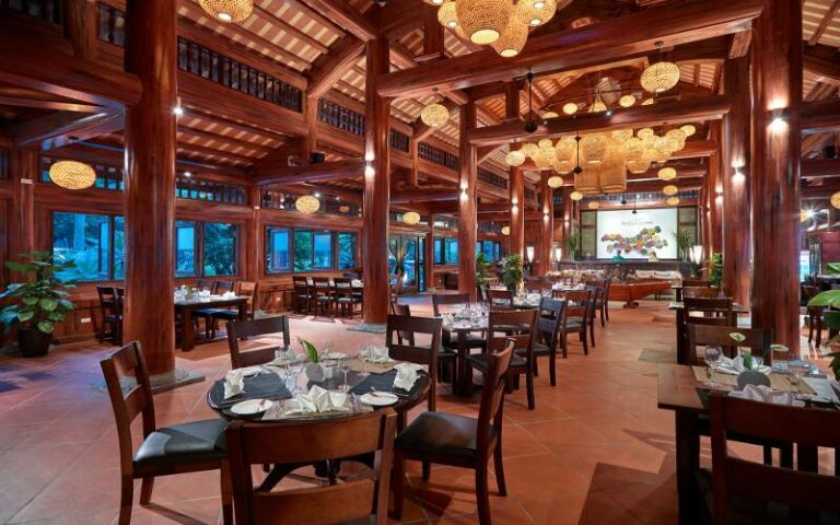 Lotus Lounge & Restaurant