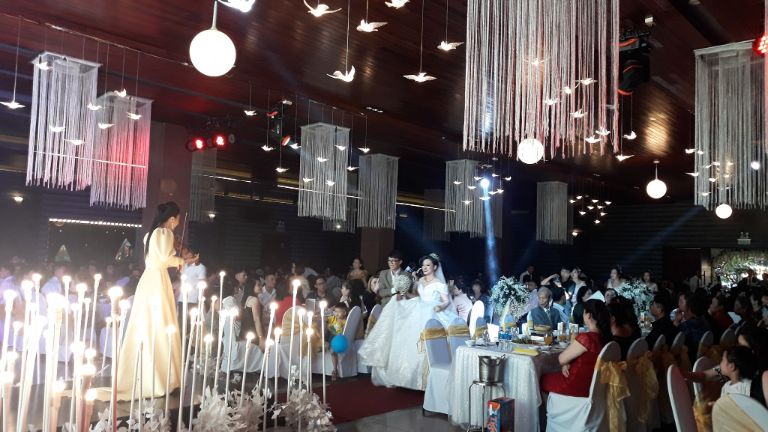 Một đám cưới hoành tráng của khách hàng tại khách sạn Indochine Kon Tum (Nguồn: Facebook)