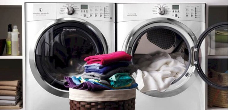 Dịch vụ giặt ủi là khô quần áo lấy ngay