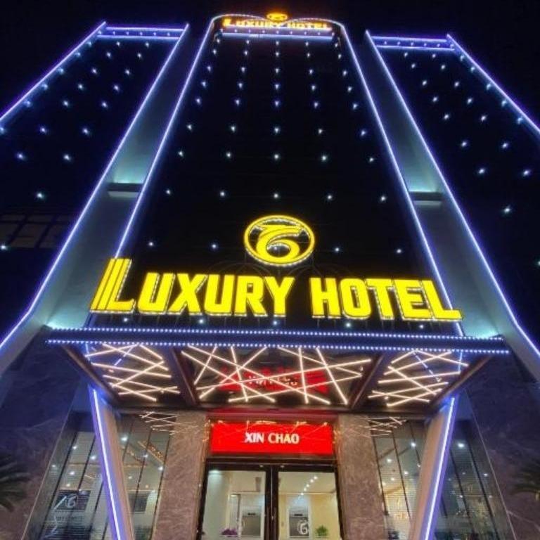 Khách sạn Luxury Móng Cái