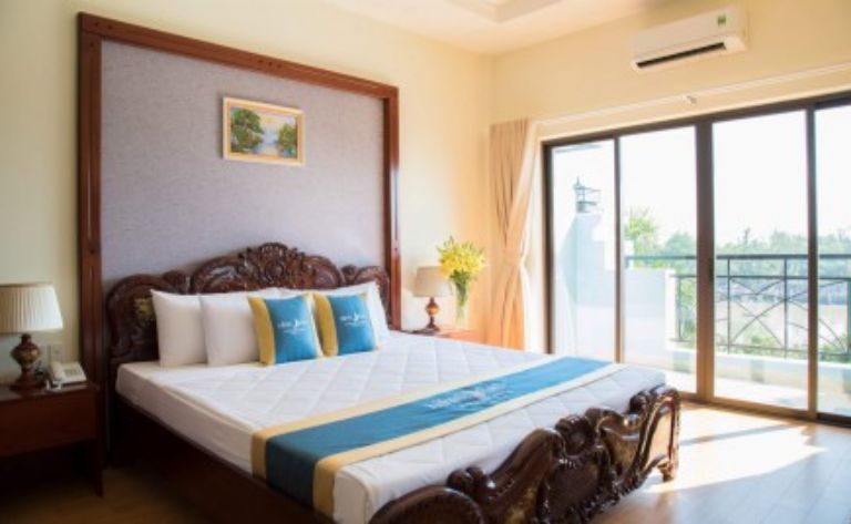 Phòng Deluxe Suite sẽ là lựa chọn đáng thử cho mọi du khách khi thuê phòng tại khách sạn Ninh Kiều Cần Thơ. (nguồn: Booking.com)