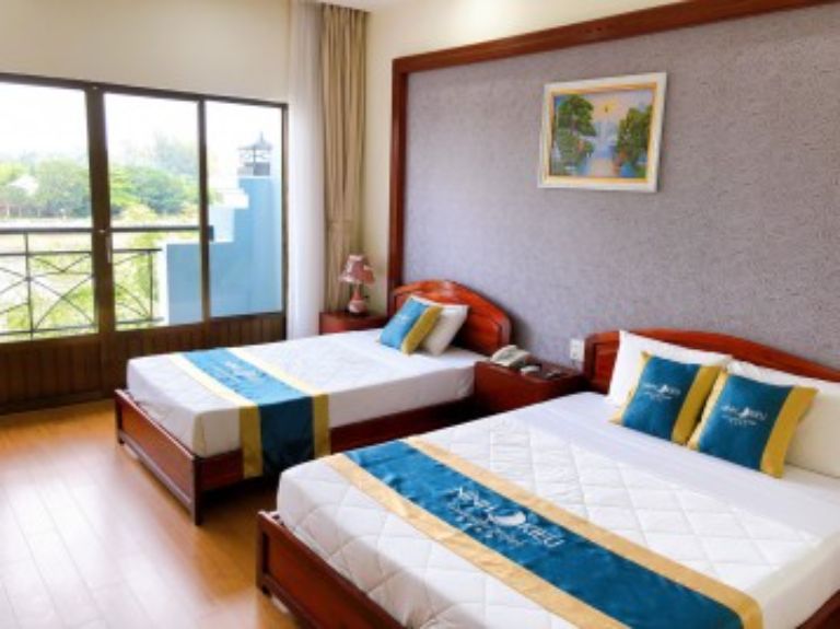 Phòng Superior River View sẽ là căn phòng đem đến cho bạn một kỳ nghỉ dưỡng bình yên, thư giãn tuyệt đối. (nguồn: Booking.com)