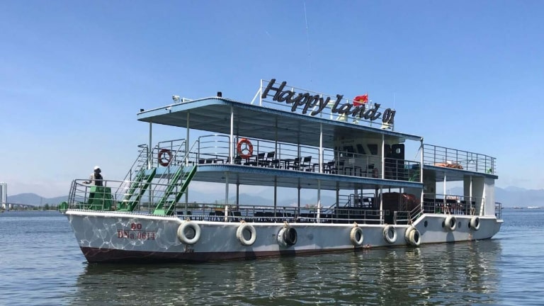 Du thuyền Happy Land