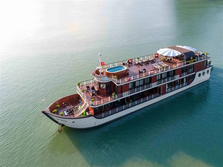 Du thuyền Orchid Premium chỉ gồm 5 phòng nghỉ duy nhất, sang trọng và riêng tư. 