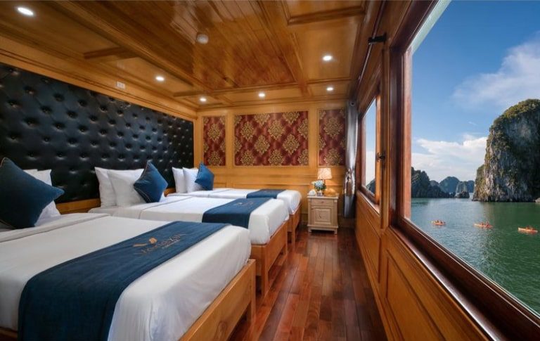 Triple Suite được du thuyền Venezia trang bị 3 giường đơn cỡ 1m x 2m, thoái mái cho nhóm bạn 3 người sử dụng. 