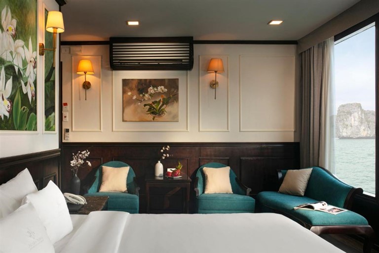 Phòng nghỉ của Orchid Trendy thanh lịch, ấm áp với các gam màu trung tính, sáng tối kết hợp. 