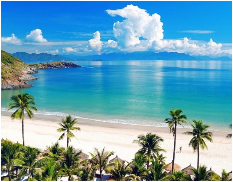 Mỹ Khê là một trong những bãi biển đẹp nhất Quảng Ngãi
