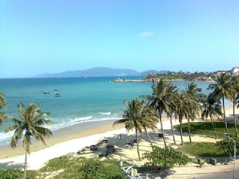Bãi biển Sầm Sơn luôn là một địa điểm du lịch thu hút lượng khách du lịch đông đảo