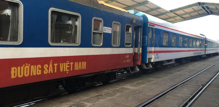 Tàu SP1 chuyên chạy tuyến Hà Nội Lào Cai đảm bảo sẽ mang đến cho du khách hành trình di chuyển thoải mái và đáng nhớ nhất 