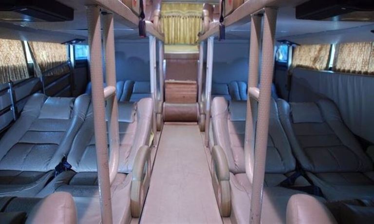 Xe Ka Long cung cấp cho hành khách những chiếc xe giường nằm cao cấp, êm ái và thoải mái. 
