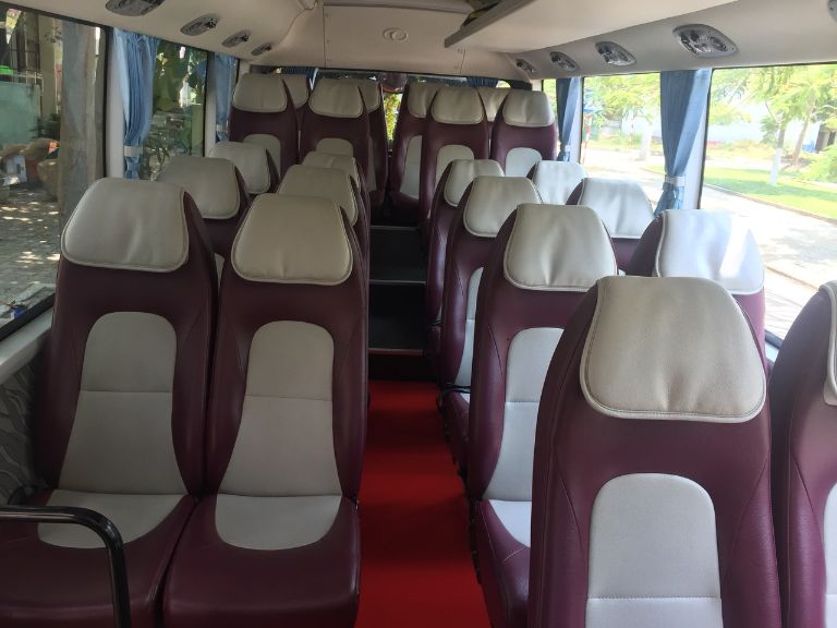 Chất lượng xe ghế ngồi 29 chỗ đảm bảo mang đến cho hành khách sự thoải mái trong suốt hành trình