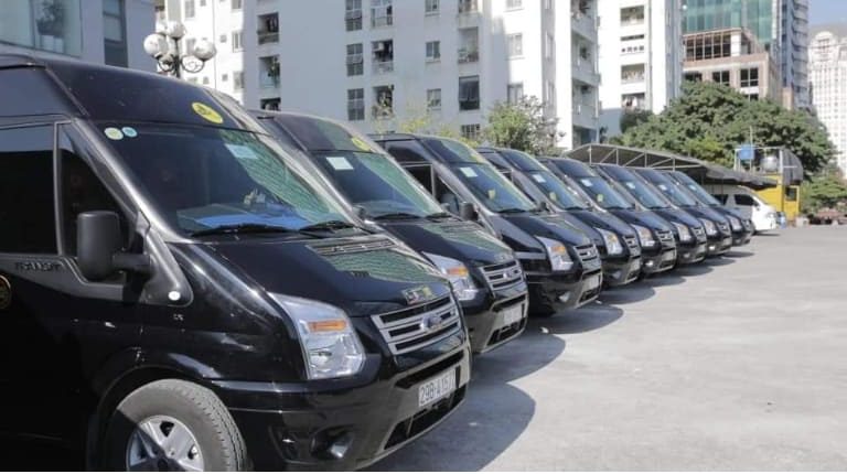 Xe limousine Gonow Beepro đón trả khách tại tất cả các địa điểm thuộc Hà Nội, Thanh Hóa, Quảng Xương.