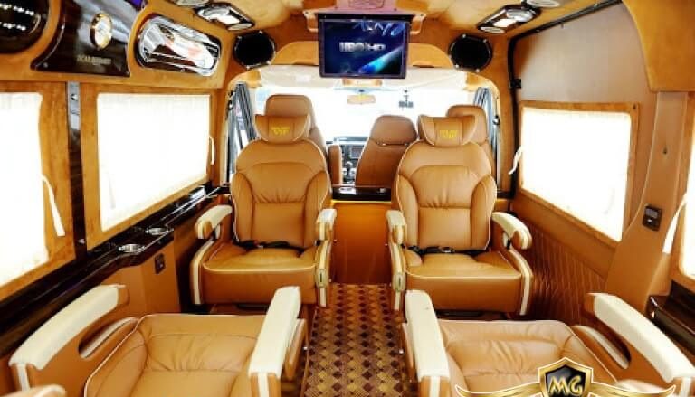 Xe limousine Hà Nội Mù Cang Chải có không gian lớn, rộng và thu hút