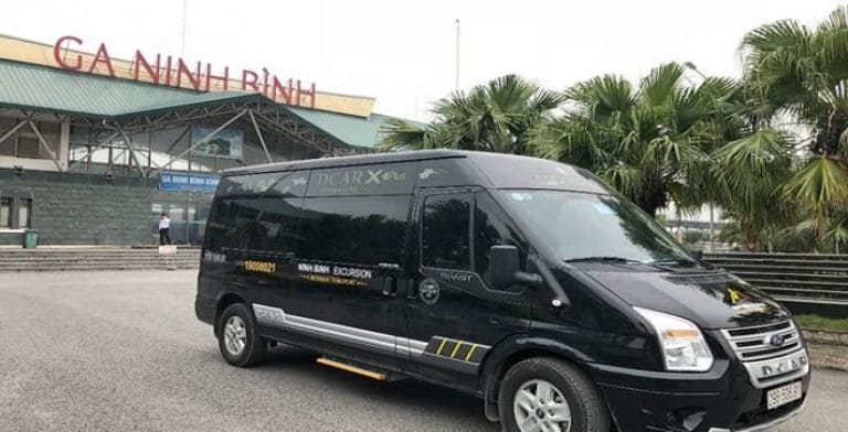 Ninh Bình Excursion Transport Limousine là nhà xe đầu tiên chạy tuyến Hà Nội Tam Cốc bằng dòng xe limousine