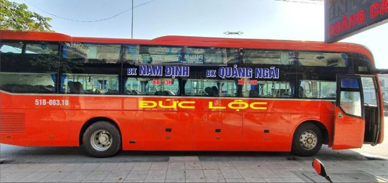 Xe khách Đà Nẵng Nam Định. 