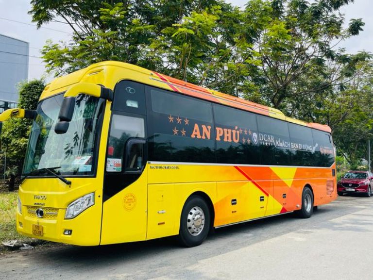 Nhà xe An Phú tự tin sẽ cung cấp đến hành khách những chuyến đi chất lượng nhất qua phương tiện cao cấp và đội ngũ nhân viên nhiệt tình 