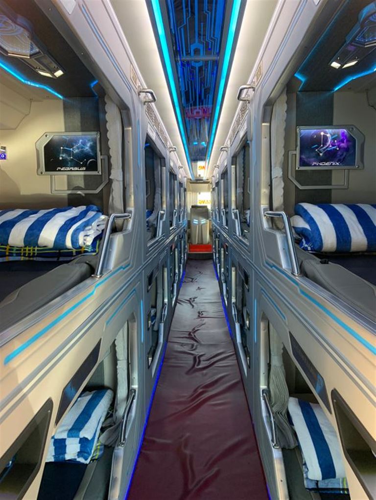 Nhà xe Quang Hạnh cung cấp cho khách hàng không gian nghỉ ngơi rộng rãi, êm ái và dễ chịu dù phải đi chuyến xe dài
