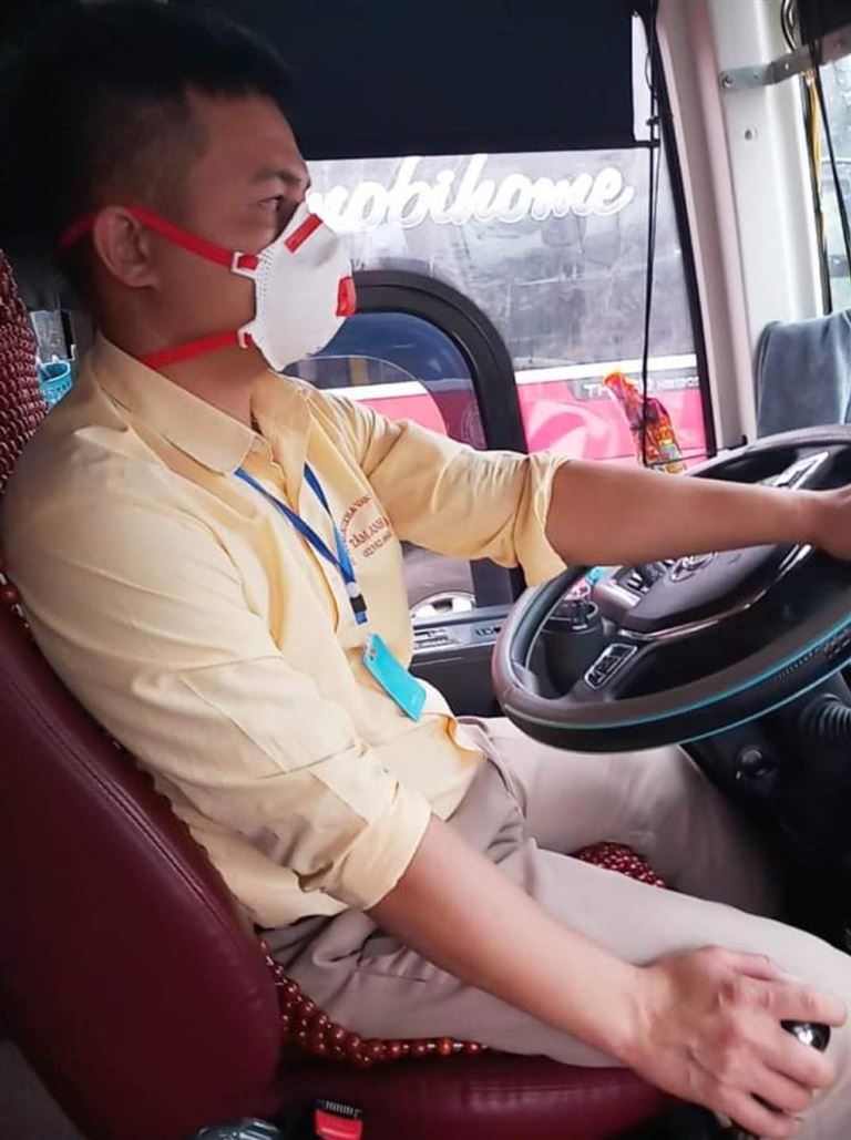 Tâm Anh Hào cam kết cho hành khách một chuyến đi an toàn với đội ngũ lái xe có tâm, giàu kinh nghiệm lái xe đường dài. 