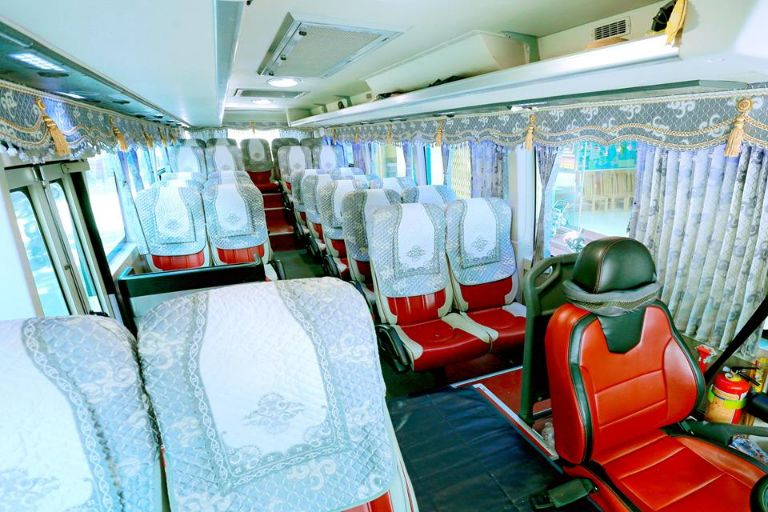 Xe nhà Daichi Travel phục vụ khách hàng điều hòa 2 chiều 24/24 xuyên suốt cả chuyến đi vô cùng chất lượng.