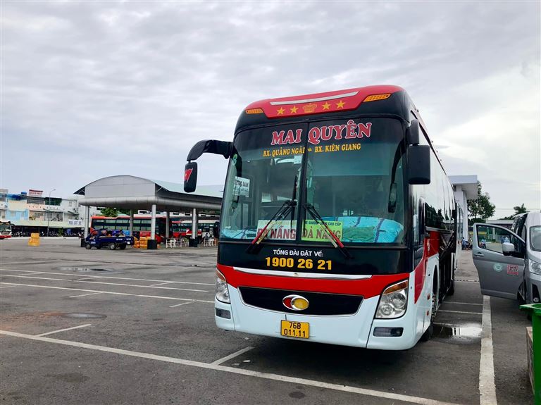 Xe khách QUảng Nam An Giang - Mai Quyên hứa hẹn sẽ đem đến cho du khách những chuyến đi an toàn, chất lượng hàng đầu. 
