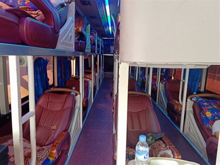 Khách hàng vô cùng hài lòng với cơ sở vật chất hiện đại, đầy đủ tiện ích của xe khách giường nằm Thanh Hồng Sơn. 