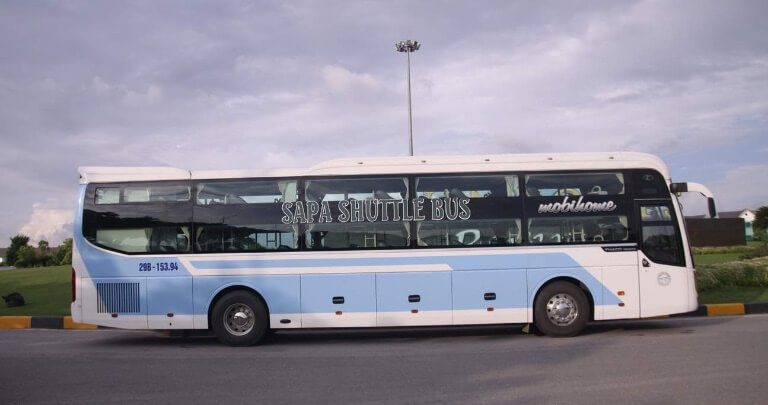 Sapa Shuttle Bus thường xuyên đón khách nước ngoài và phục vụ vô cùng chu đáo