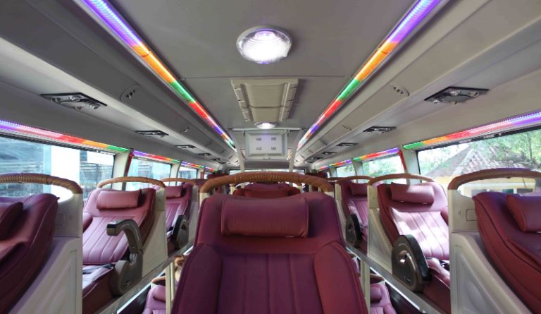 Dòng xe 40 giường với nội thất hiện đại tại Hoàng Minh chắc chắn sẽ khiến bạn hài lòng