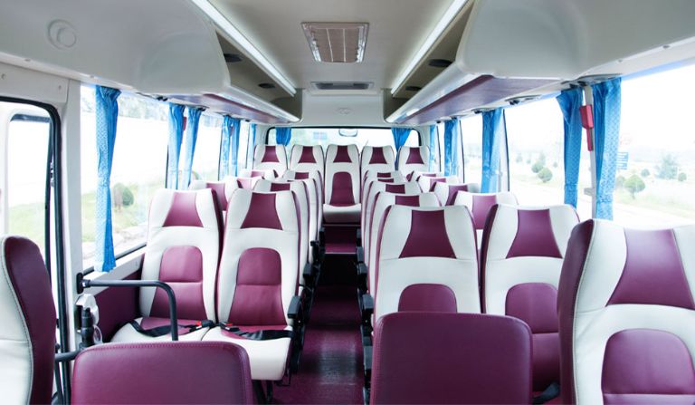 Không gian trong xe khách Vũng Tàu Bến Tre Văn Tín được vệ sinh sạch sẽ nên luôn thơm tho, thoáng mát