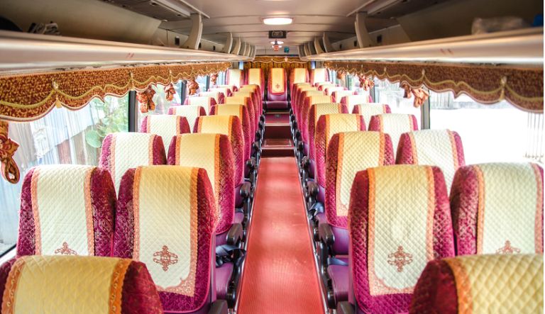 Nhà xe Hòa Tiến còn tần suất hoạt động đều đặn đảm bảo phục vụ tối đa nhu cầu đi lại của hành khách