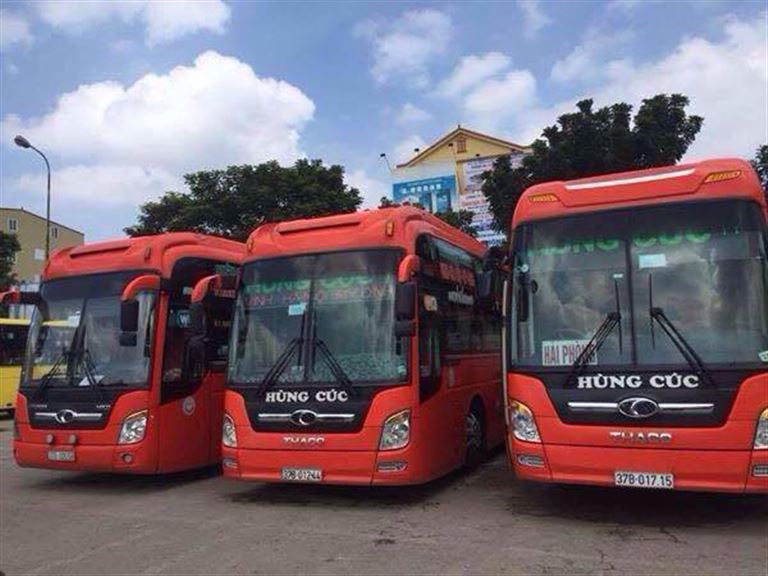 Xe khách Nghệ An Yên bái - Hùng Cúc là hãng xe chuyên nghiệp với chất lượng phương tiện được đánh giá cực cao. 
