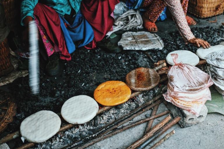 Bánh tam giác mạch từng là "nỗi sợ" của người dân vùng cao vì nó gắn liền với những ngày đói kém.