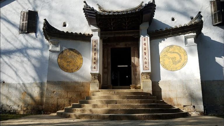 Dinh thự họ Vương Hà Giang được xây dựng cách đây hơn một thế kỉ nhưng vẫn vô cùng kiên cố nhờ vị trí đắc địa