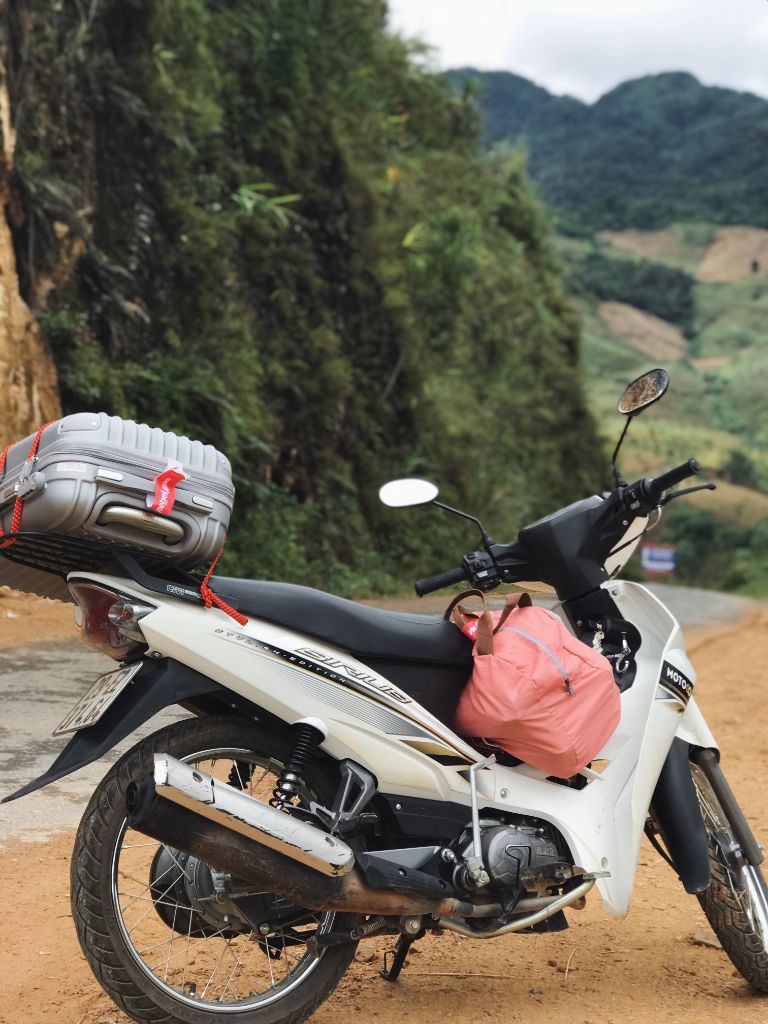 Nếu du khách sử dụng xe máy để tới Hà Giang thì cần bảo dưỡng xe đầy đủ để đảm bảo không xảy ra bất kỳ rủi ro không đáng có nào trên cung đường dài 