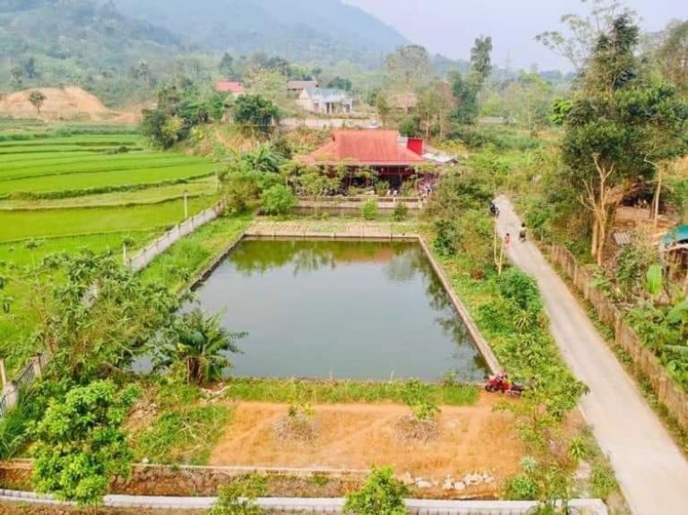 Toàn cảnh khuôn viên của homestay ở Bắc Quang Hà Giang Bản Mán.
