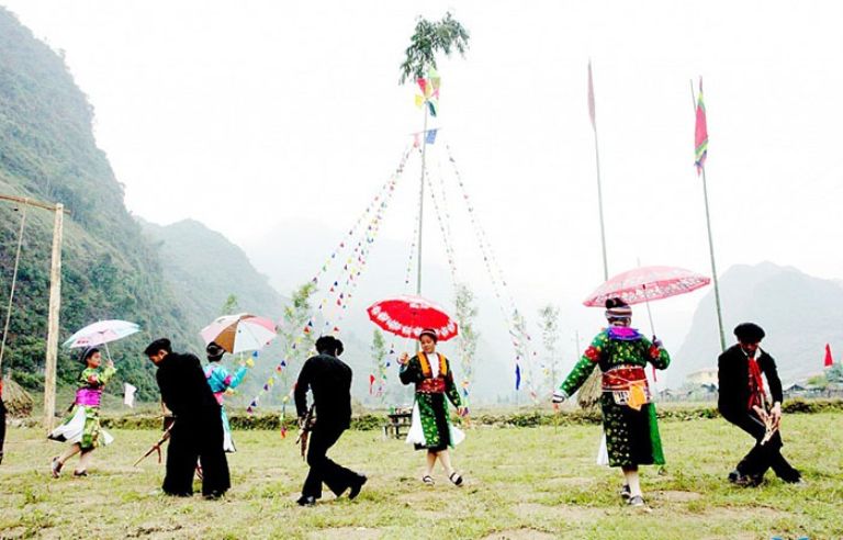 Có thể nói đây là lễ hội Hà Giang có sự hội tụ văn hóa của đa đồng bào dân tộc vùng cao khi mỗi dân tộc sẽ có một tiết mục đặc trưng của riêng mình